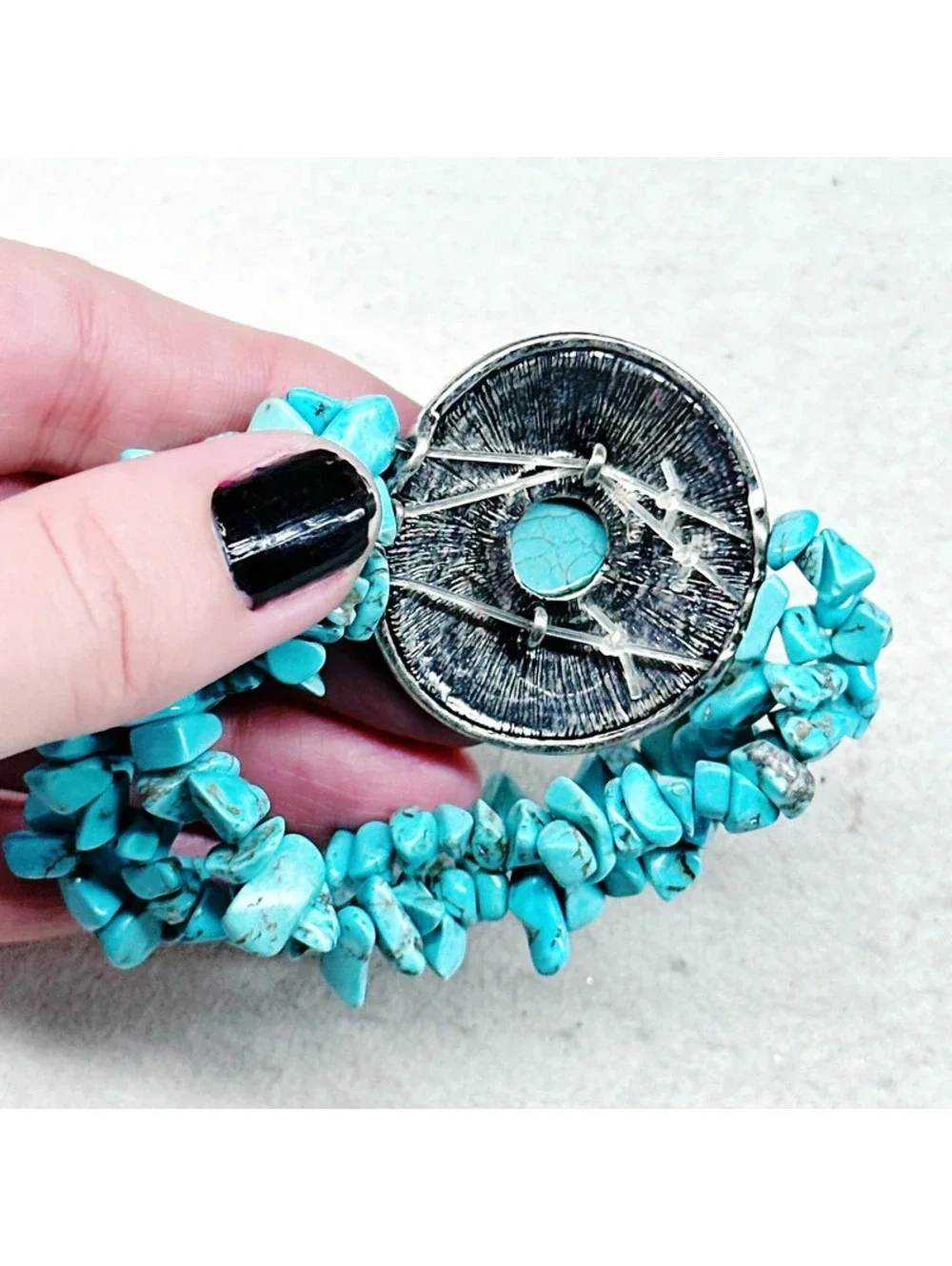 3006u. Dyed Howlite Bracelet Small
